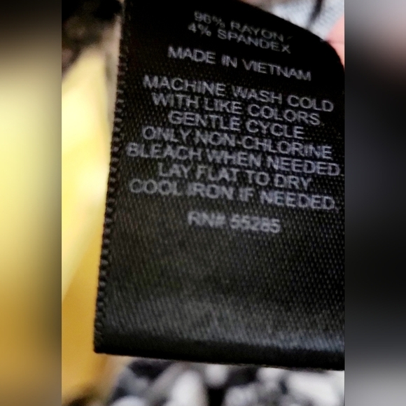 Express long sleeve printed fit & flare mini dress size small - Picture 7 of 7